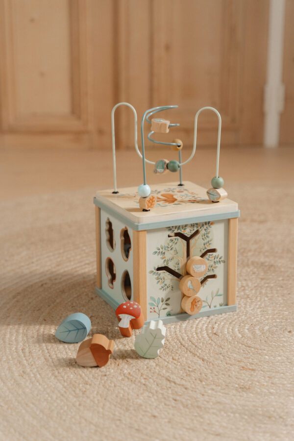 Wooden activity cube - Forest Friends FSC